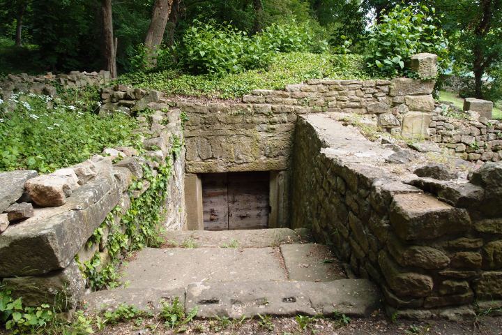 Tagestour in Rheinlandpfalz zur Heimat und den Lehrjahren von Hildegard von Bingen, die sie zum ersten theologischen Werk 