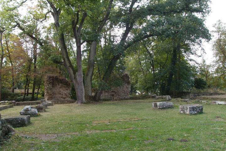 Tagestour in Rheinlandpfalz zur Heimat und den Lehrjahren von Hildegard von Bingen, die sie zum ersten theologischen Werk 