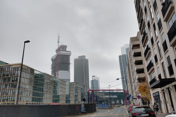 Architektur, Kunst und Grünanlagen. Auf mittelalterlichen Wallanlagen unterwegs.